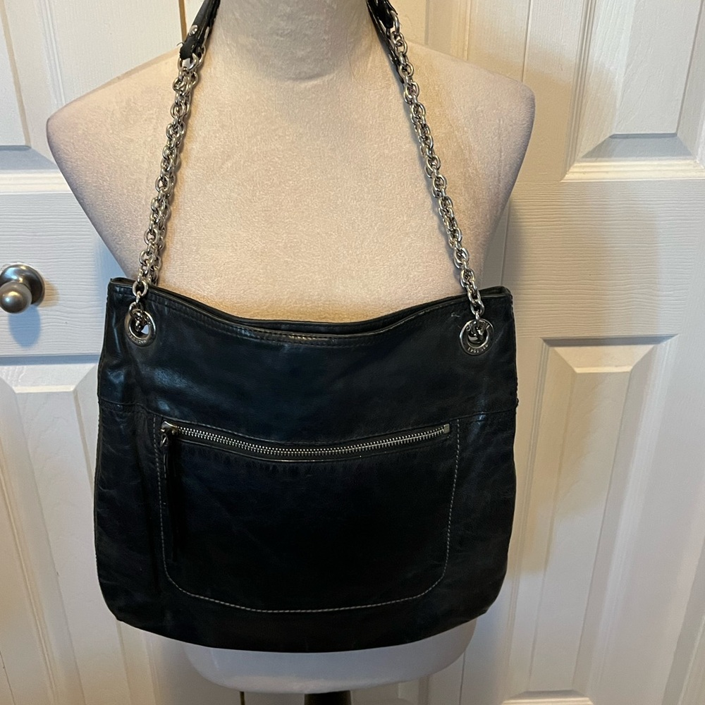 Coach Elegant Black Leather Shoulder Bag